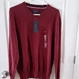 Tommy Hilfiger Men's Deep Red V-Neck Sweater